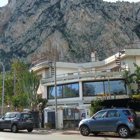 Residenza Don Camillo Villa Mondello Eksteriør bilde